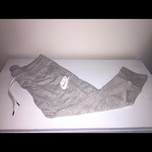 Nike capris